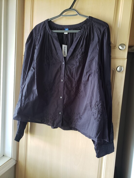 Old Navy Tops - NWT Old Navy Black Embroidered Button-Down Women's Shirt
